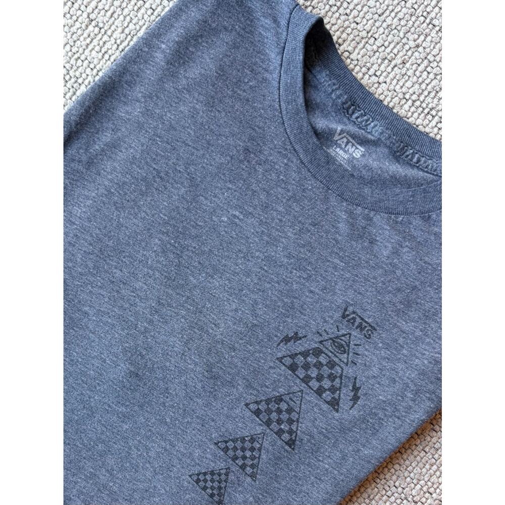 Vans Checkerboard Pyramid Graphic T-Shirt – Large